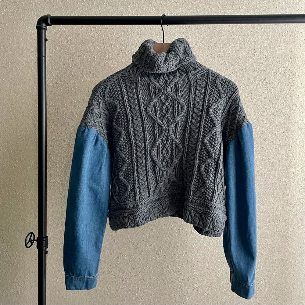 Turtle neck sweater